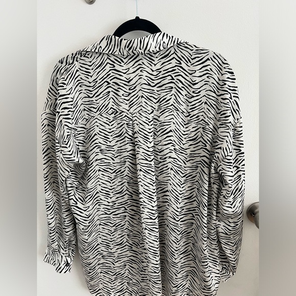 Zara Zebra Print Button Down | Size: S - Picture 4 of 7